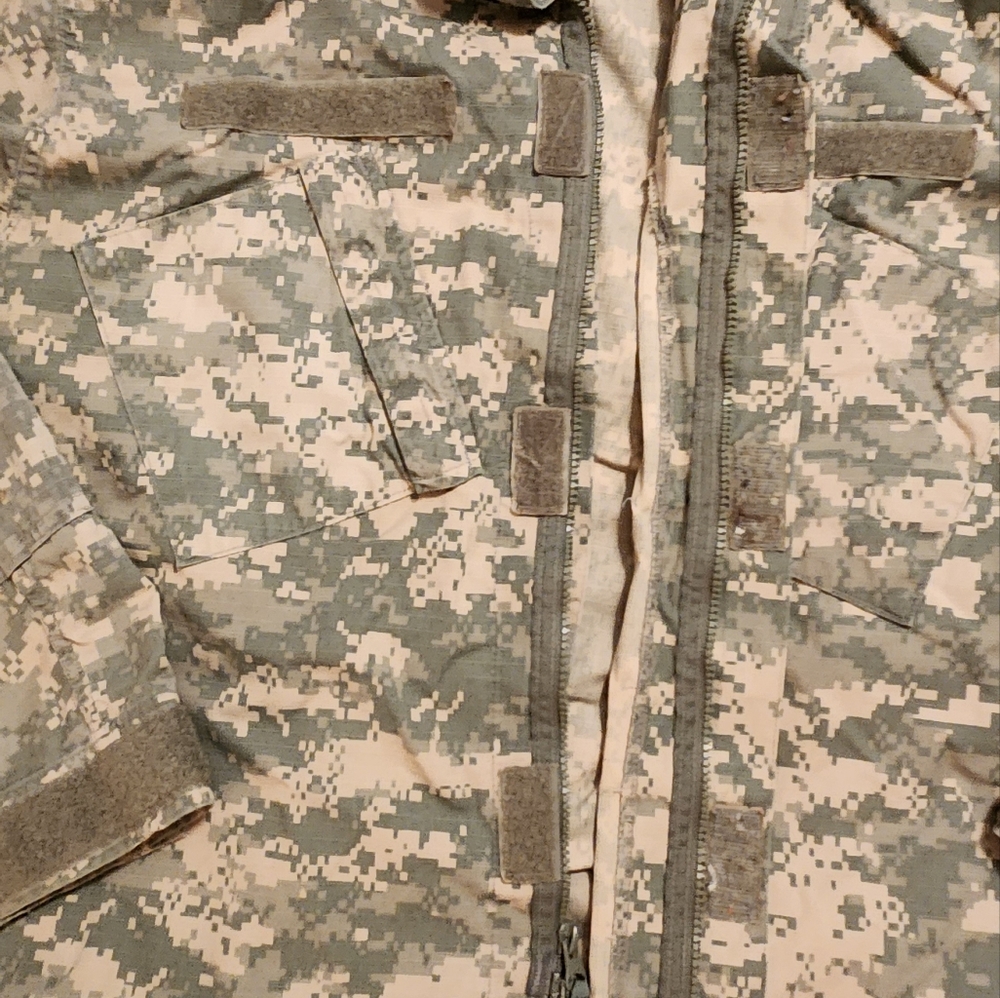 2 - Large, Regular, Digital Pattern, U.S. Army Un… - image 3